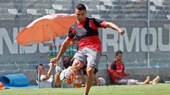 Colo Colo superó sin problemas a San Antonio Unido en amistoso a puertas cerradas