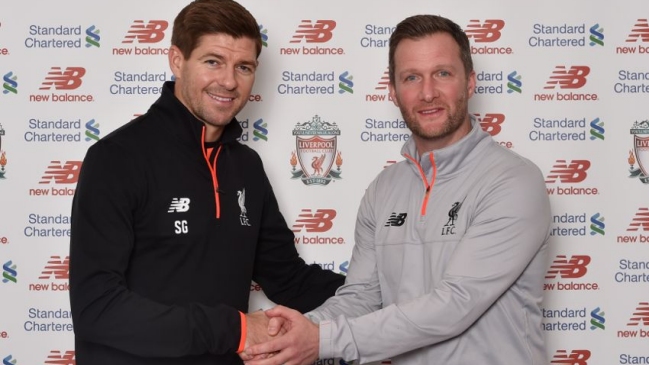 Steven Gerrard será nuevo técnico en academia de juveniles de Liverpool