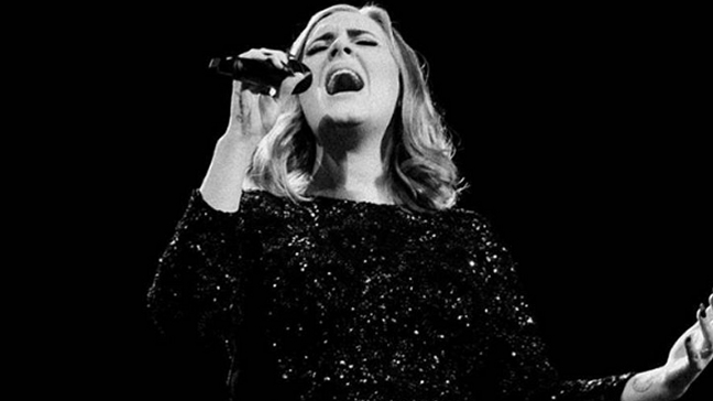 Adele actuará en los Grammy