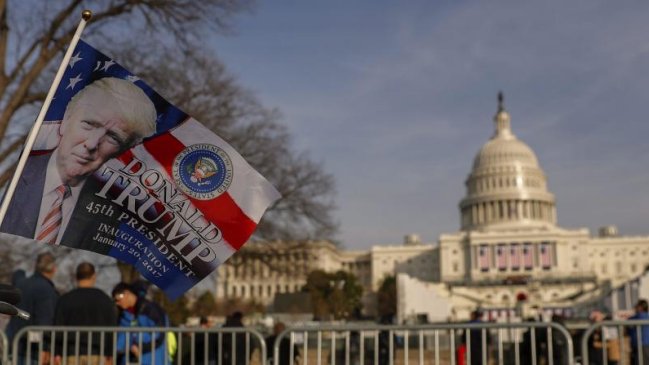 Trump registra la menor aprobación de los últimos 10 presidentes de EE.UU.