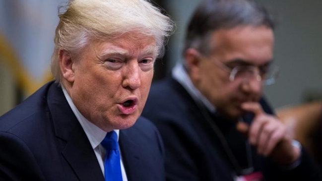 Demócratas presentan proyecto para limitar la autoridad de Trump en ataques nucleares