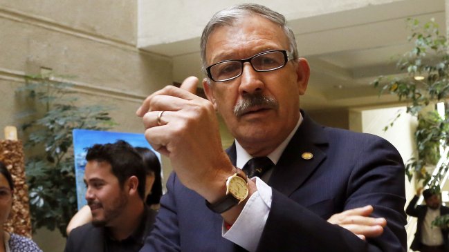 Las diversas causas judiciales en contra del diputado Felipe Letelier