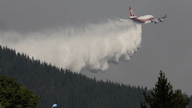 Supertanker operará por tres días: Bomberos calificó primera prueba de exitosa