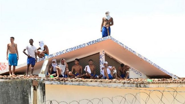 Confirman fuga de 56 reos de cárcel brasileña donde hubo veintena de muertos