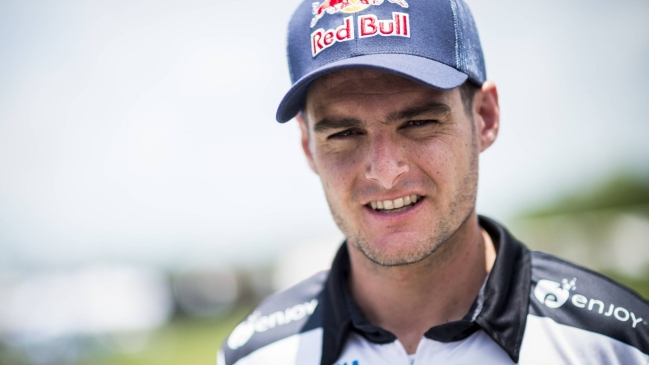 Ignacio Casale apoyará con 700 litros de agua a los damnificados del sur