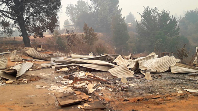 Más de 30 viviendas fueron destruidas por incendio forestal en Florida