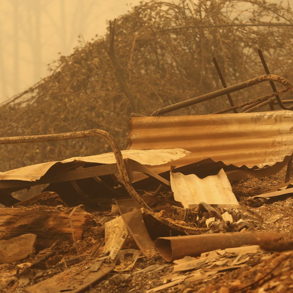 Abbott designó fiscales para investigar falsas informaciones difundidas en redes sociales