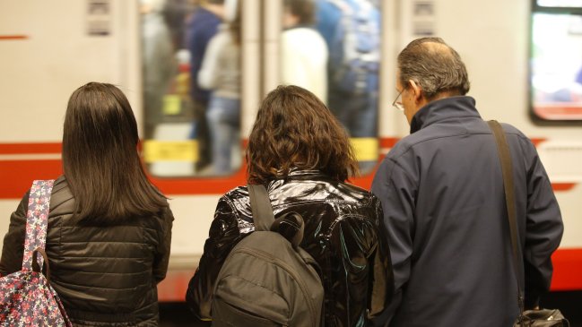 Metro: Cierran estación Pedro de Valdivia por filtración de agua