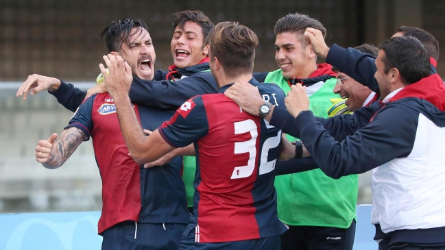 Mauricio Pinilla: Mis compañeros de Genoa están preocupados por lo que pasa en Chile