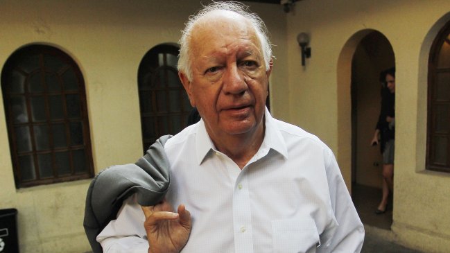 Lagos y definición del PS: Estoy matriculado para la primaria real