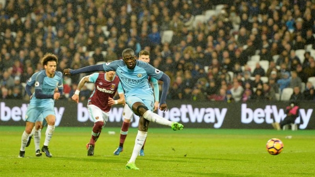 Manchester City incluyó a Gabriel Jesús y Yaya Touré en la Champions League