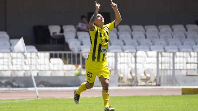 Everton inauguró el Torneo de Clausura con una victoria ante Antofagasta