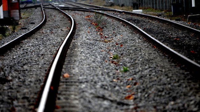 Hijuelas: Ciudadano boliviano fue atropellado por un tren y sufrió amputación de una pierna