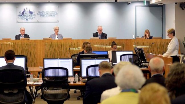 Denuncian unos 4.500 casos de pederastia en la iglesia católica de Australia