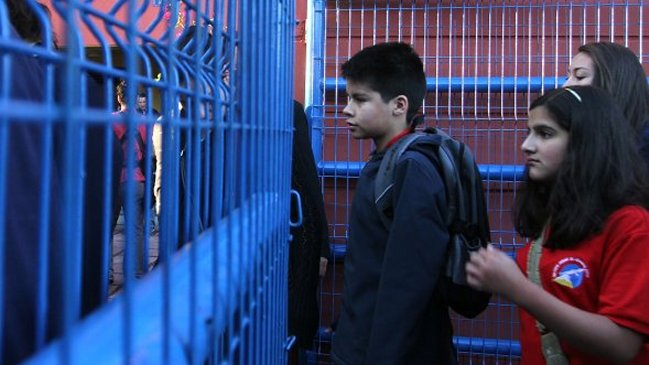 Mineduc evita polemizar con Piñera por liceos Bicentenario