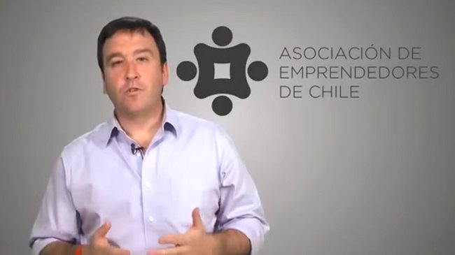 Gobierno incluye a Juan Pablo Swett y Jorge Arancibia en denuncia por noticias falsas