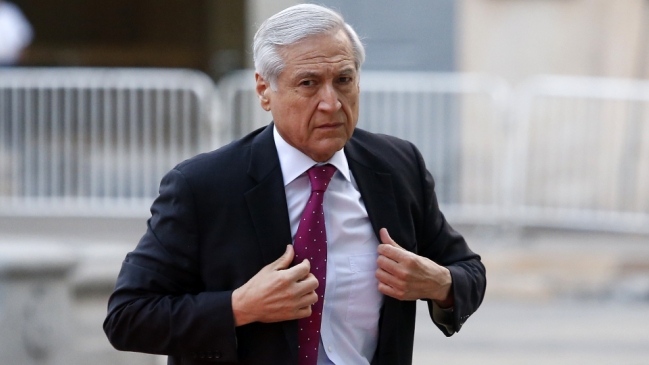 Por probidad, canciller Muñoz devolvió lujoso regalo