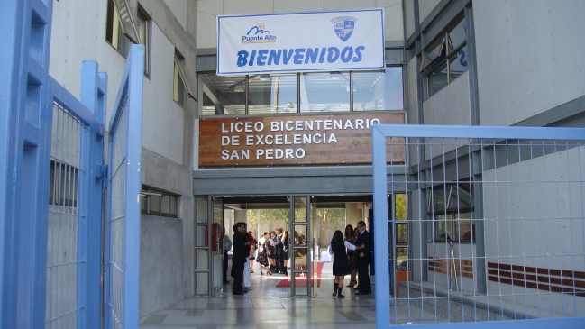 Gobierno llamó a desdramatizar exclusión de liceos Bicentenario de la excelencia