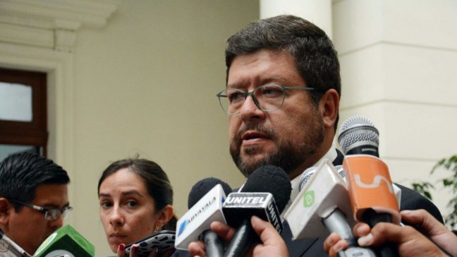 Opositor boliviano denunció que buscan detenerlo en un 