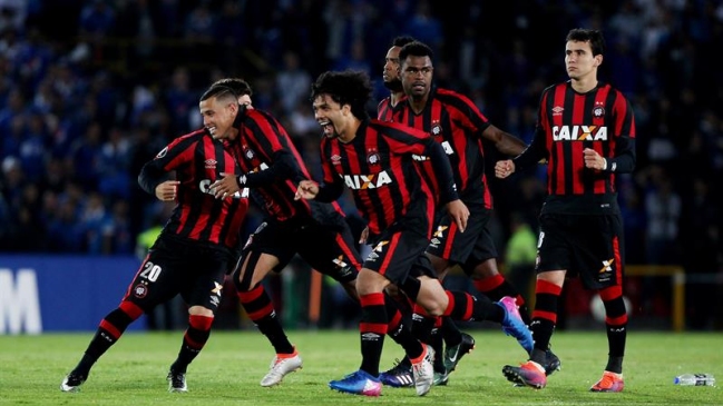Atlético Paranaense recurrió a los penales ante Millonarios para avanzar en Copa Libertadores