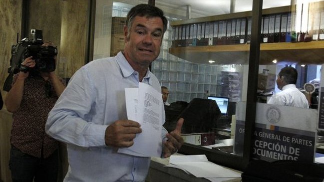 Ossandón pidió a Contraloría investigar denuncia del 