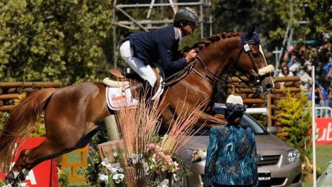 Bernardo Naveillán ganó el Gran Premio de Vejer de la Frontera en España
