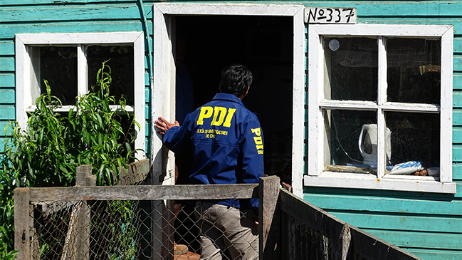 Encuentran cadáver de mujer con múltiples puñaladas