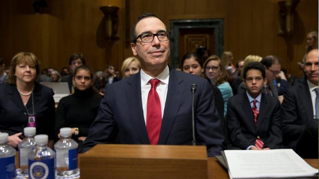 Senado confirmó al multimillonario Steve Mnuchin como secretario del Tesoro de Trump