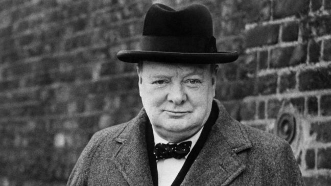  Descubren ensayo de Churchill sobre la vida extraterrestre  