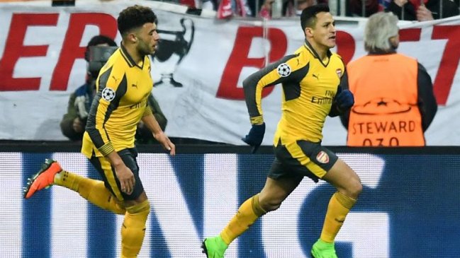 Arturo Vidal a Alexis Sánchez: Le envío mucha fuerza para que siga peleando el título en Inglaterra