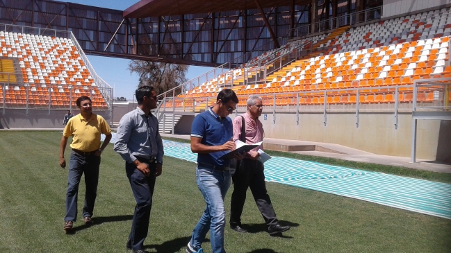 Autoridades inspeccionaron el Zorros del Desierto para duelos coperos de Iquique