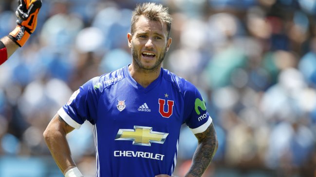 Ronald Fuentes: Gastón Fernández está muy contento en la U y seguirá acá