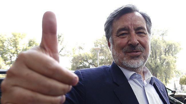 Revista The Economist ve riesgo populista en Alejandro Guillier