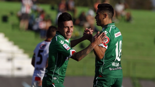 Audax tomó un respiro y complicó a Palestino con victoria en el clásico de colonias