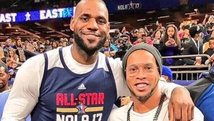  Ronaldinho se reunió con los protagonistas del Juego de las Estrellas de la NBA 