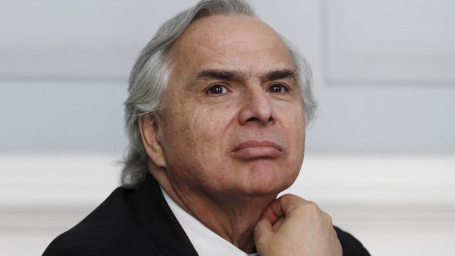 Andrés Chadwick por correos de Piñera: 