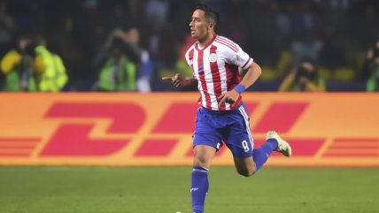  Gremio anunció el fichaje de Lucas Barrios  