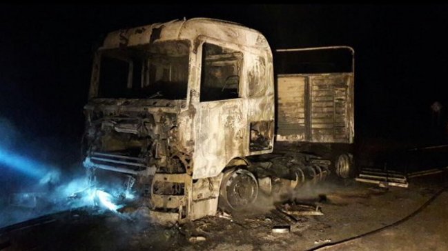 Nuevo atentado en La Araucanía: Camión resultó completamente destruido