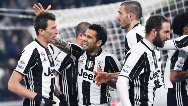 Juventus afianzó su liderato en Italia con una cómoda victoria frente a Empoli