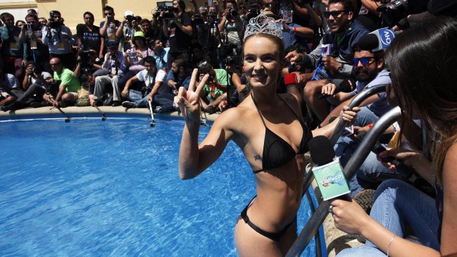 Kika Silva y su piscinazo: 