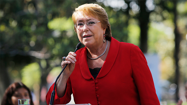 Bachelet: Todos sabemos que la economía no está con el dinamismo que quisiéramos