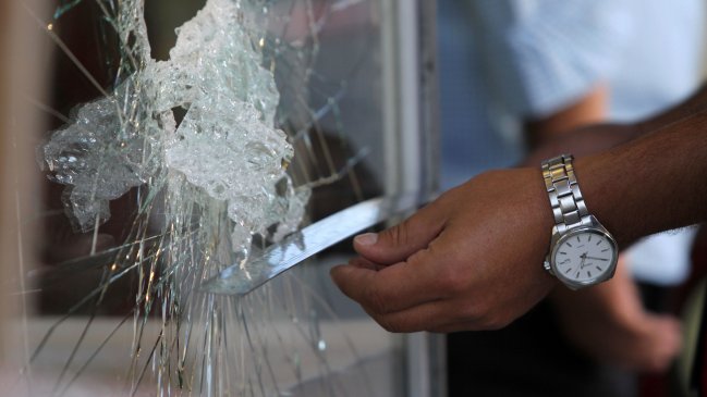 Peatones protagonizaron saqueo en local comercial tras fallido robo a cajero