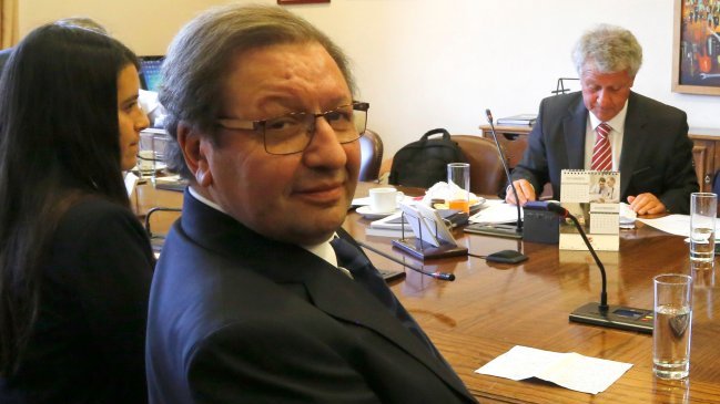 Ascanio Cavallo tras dejar equipo por demanda marítima: Chile se ha anticipado a todo