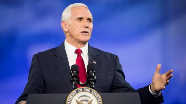 Vicepresidente de Estados Unidos utilizó cuenta de correo personal como gobernador