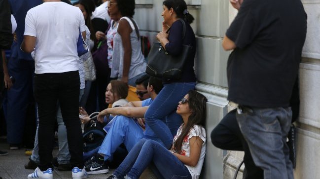 Director de Eunacom se comprometió a extender los cupos para rendir el examen