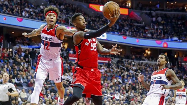Los Raptors derrotaron a los Wizards en otro duelo clave de la conferencia este