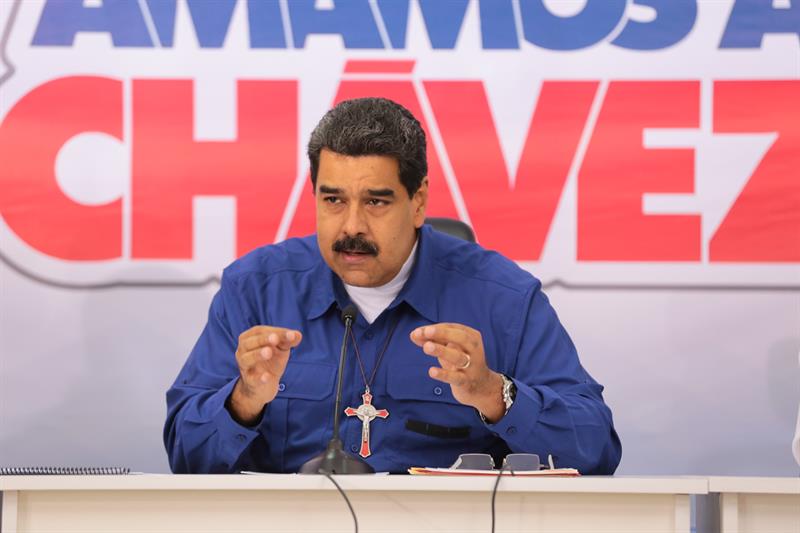 Maduro advierte de una 