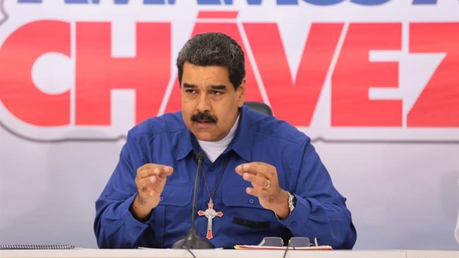 Maduro advierte de una 