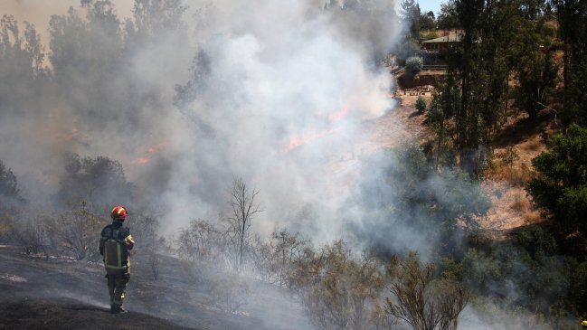Autoridades evalúan soluciones para Empedrado tras incendios forestales
