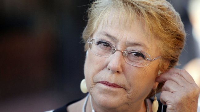 Adimark: Desaprobación de la Presidenta aumenta seis puntos y llega a 74 por ciento